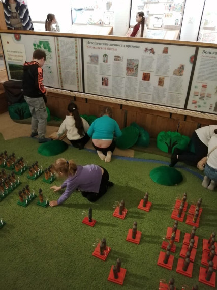 Учащиеся школьного лагеря «Улыбка» посетили Музей «Тульские древности».