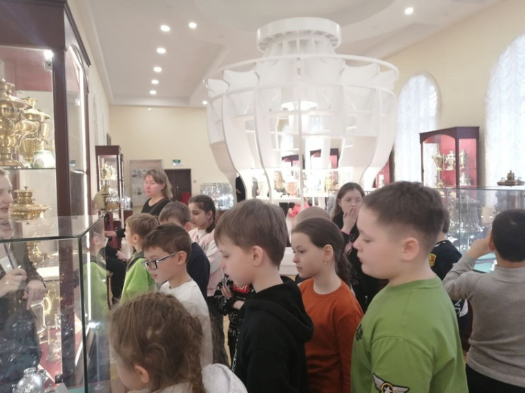 28 марта ребята из лагеря «Улыбка» посетили музей «Тульские самовары&quot;.